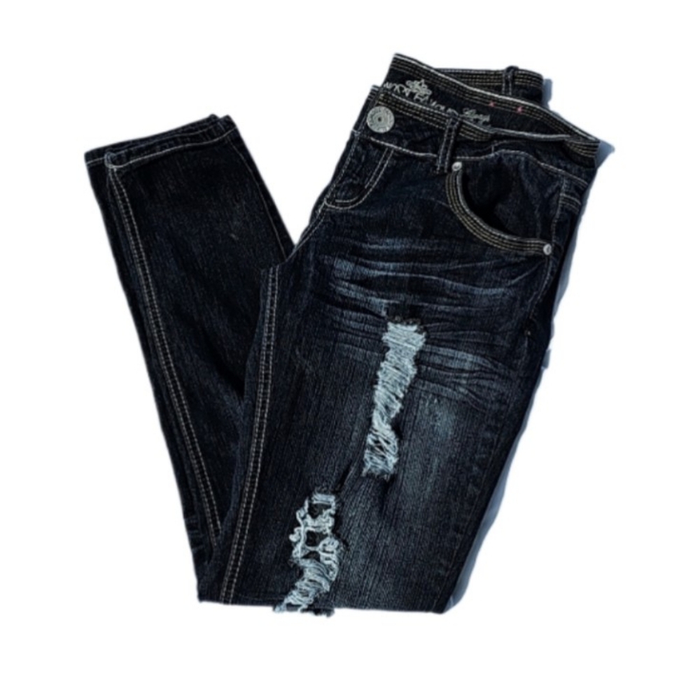 🆕️ Almost Famous Dark Wash Distressed Skinny Jeans Size 9